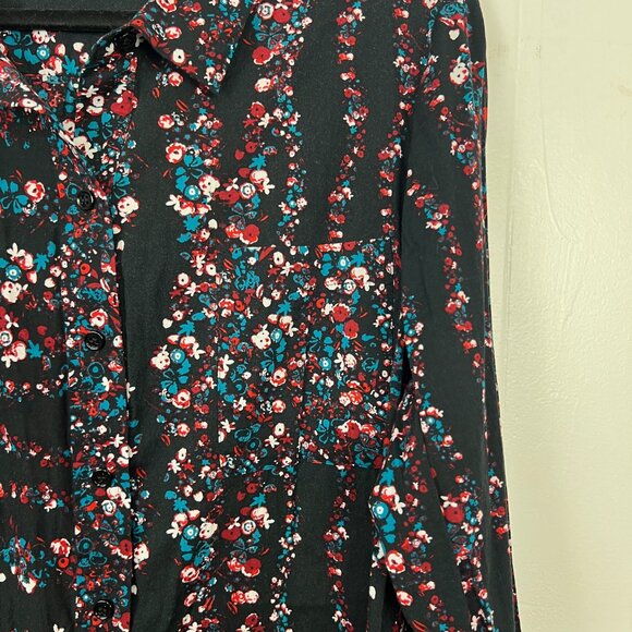 Westbound Woman Black Red Blue Floral Button Down Shirt 2X - Picture 4 of 5